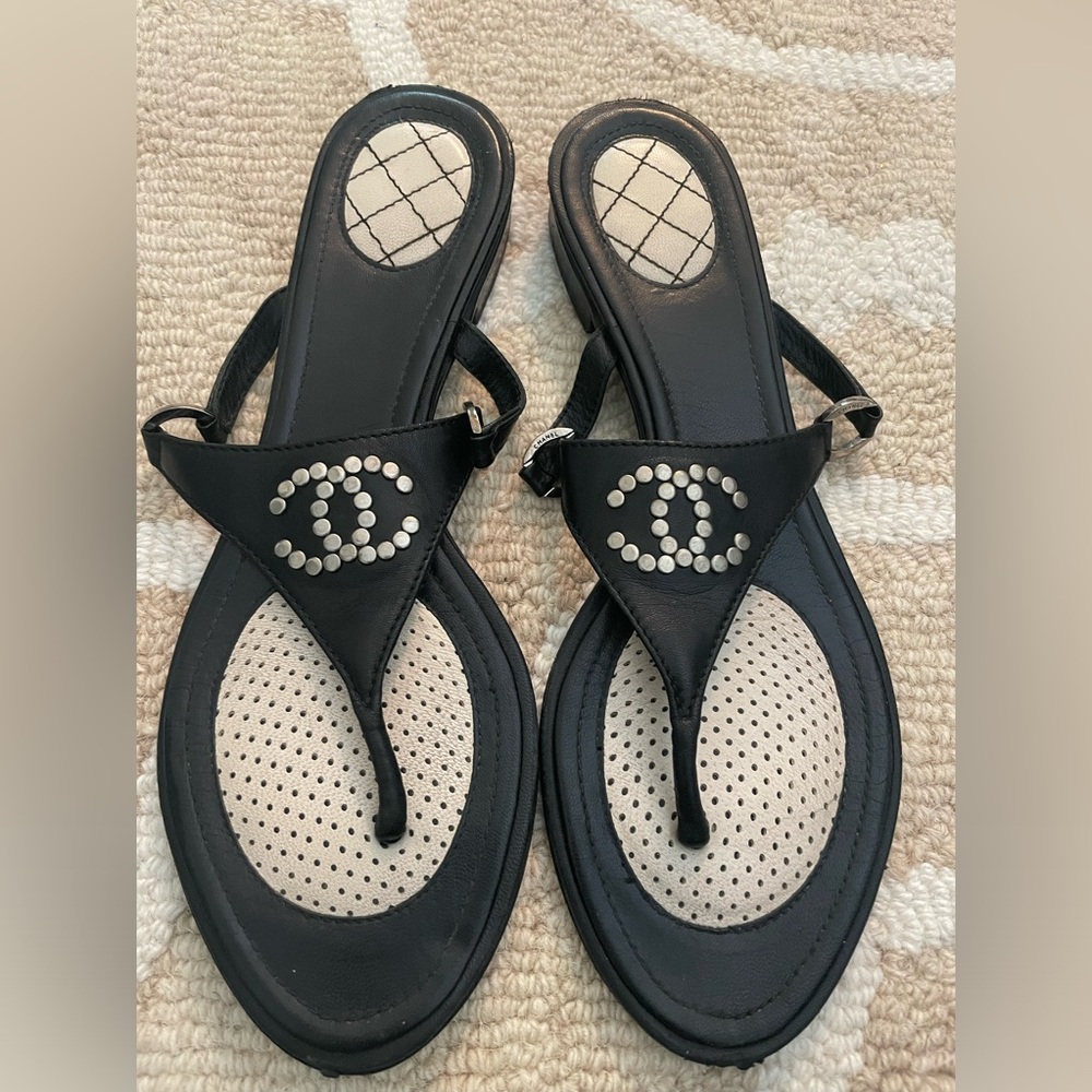 Chanel sandal size 40